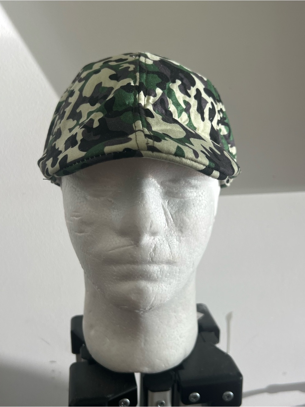 Camouflage Green Camo newsboy Cap - Unbranded